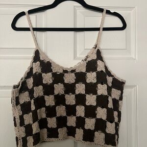 Elegant Crochet Checkered Crop Top - Black and Cream
